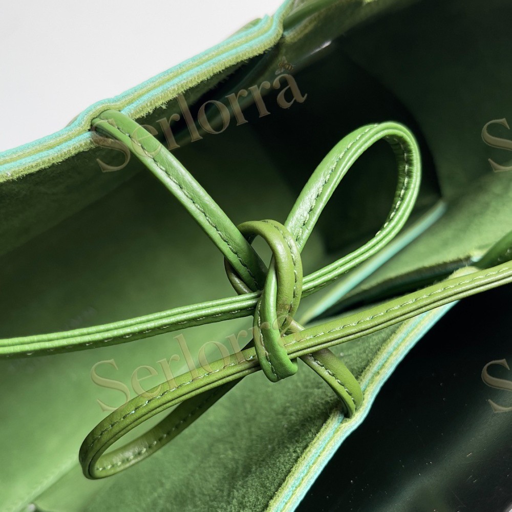 BOTTEGA VENETA ARCO TOTE