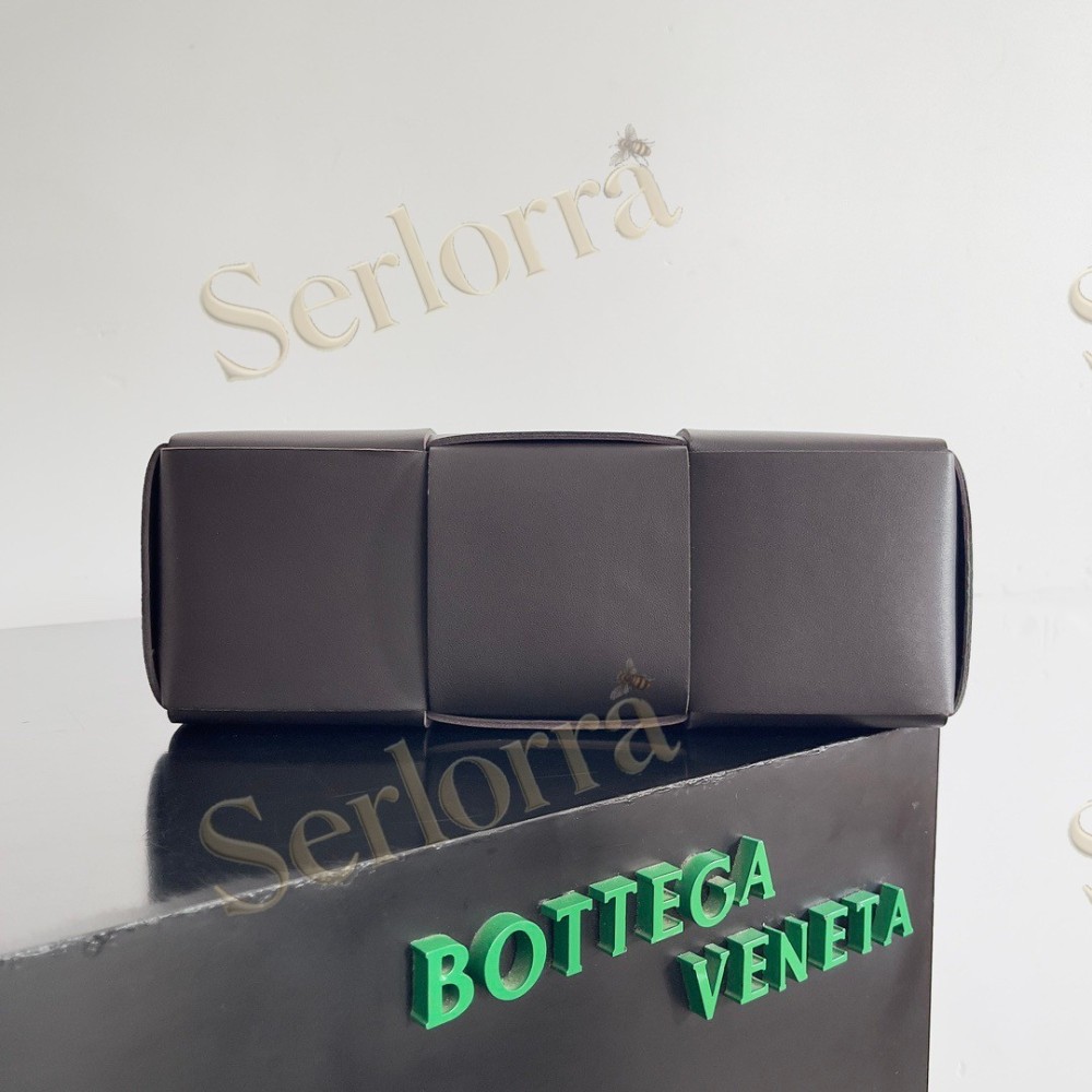 BOTTEGA VENETA ARCO TOTE