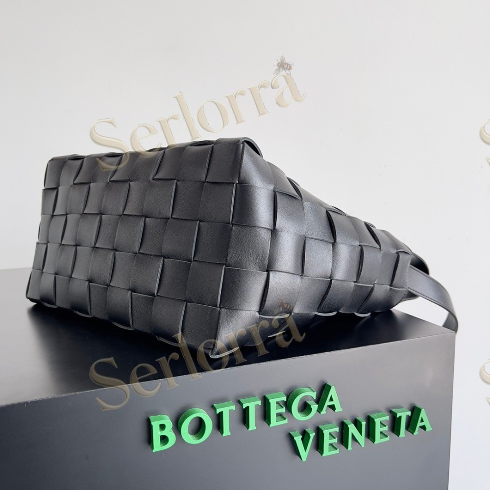 BOTTEGA VENETA CASSETTE