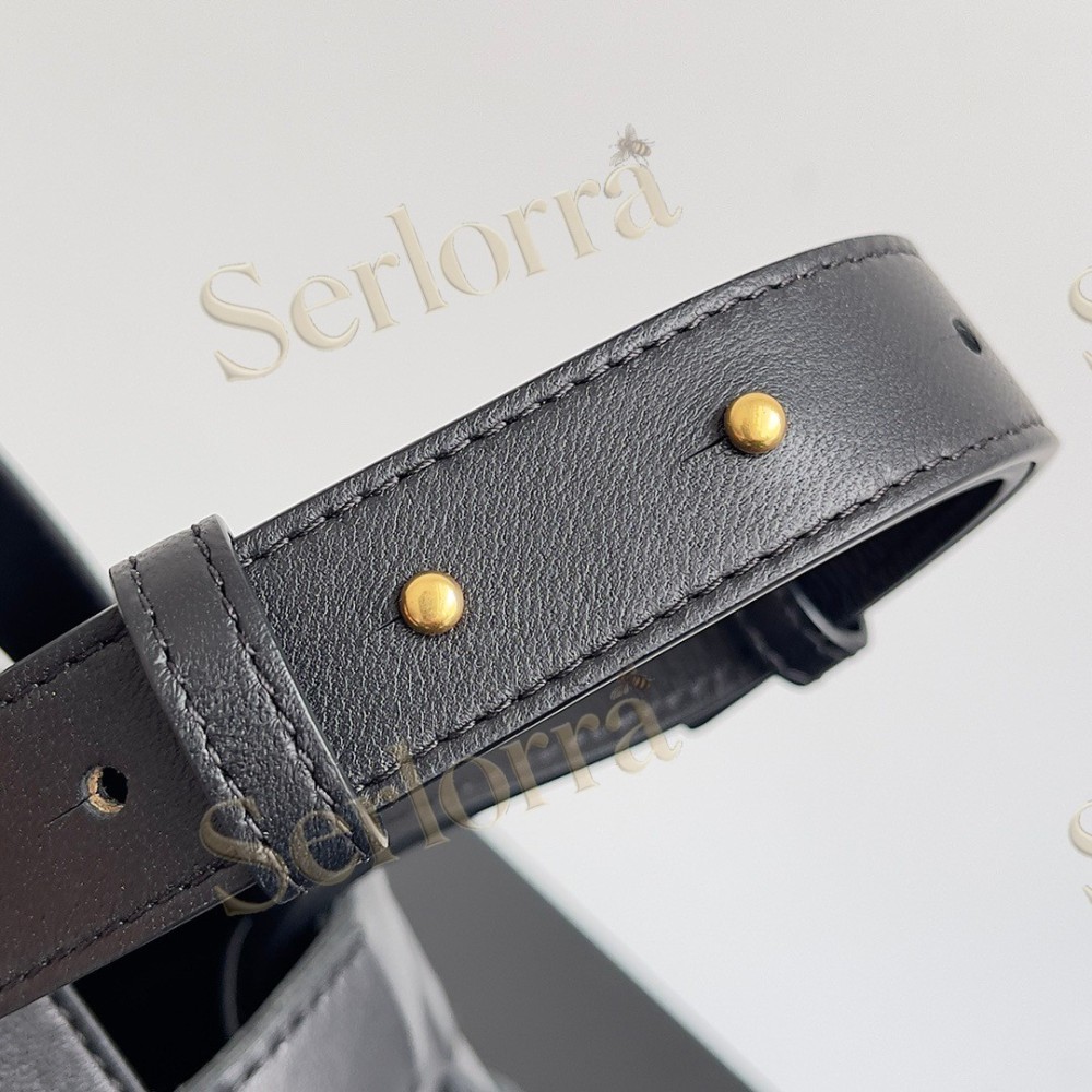 BOTTEGA VENETA CASSETTE