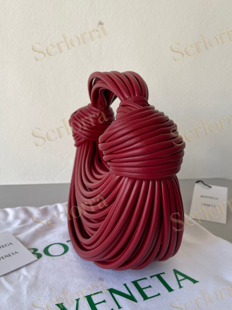 BOTTEGA VENETA DOUBLE KNOT