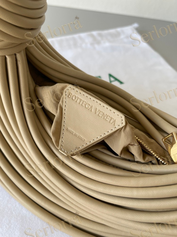 BOTTEGA VENETA DOUBLE KNOT