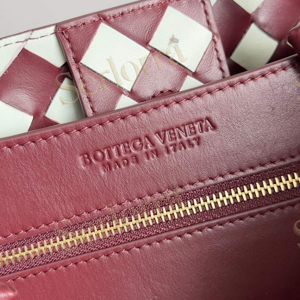 BOTTEGA VENETA MEDIUM ANDIAMO
