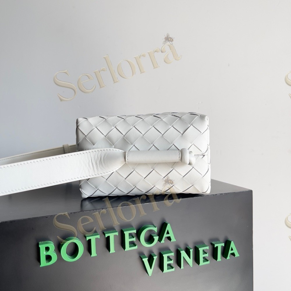 BOTTEGA VENETA INTRECCIATO CAMERA BAG