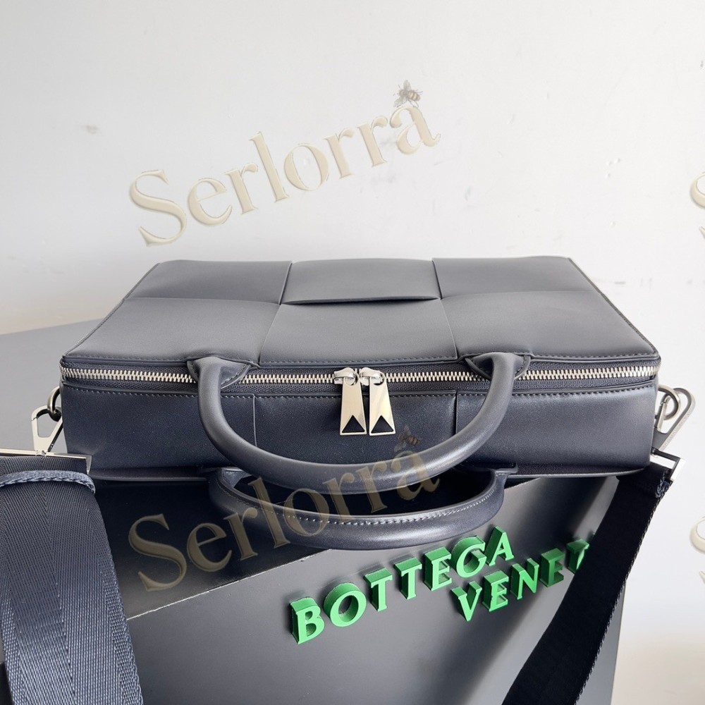 BOTTEGA VENETA ARCO BRIEFCASE