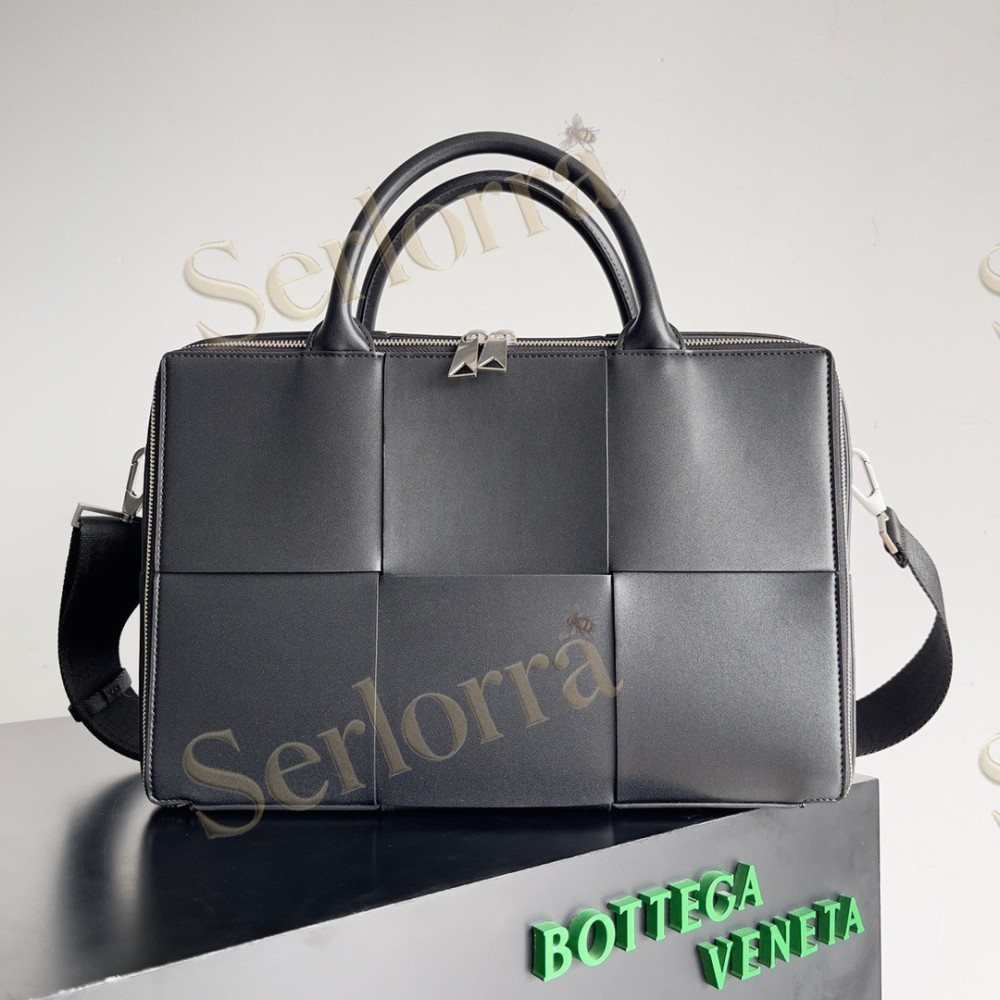 BOTTEGA VENETA ARCO BRIEFCASE