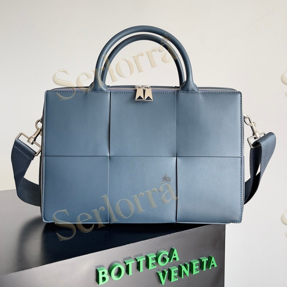 BOTTEGA VENETA ARCO BRIEFCASE