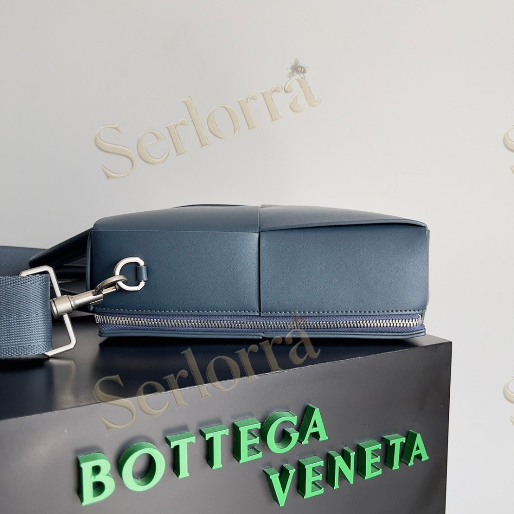 BOTTEGA VENETA ARCO BRIEFCASE