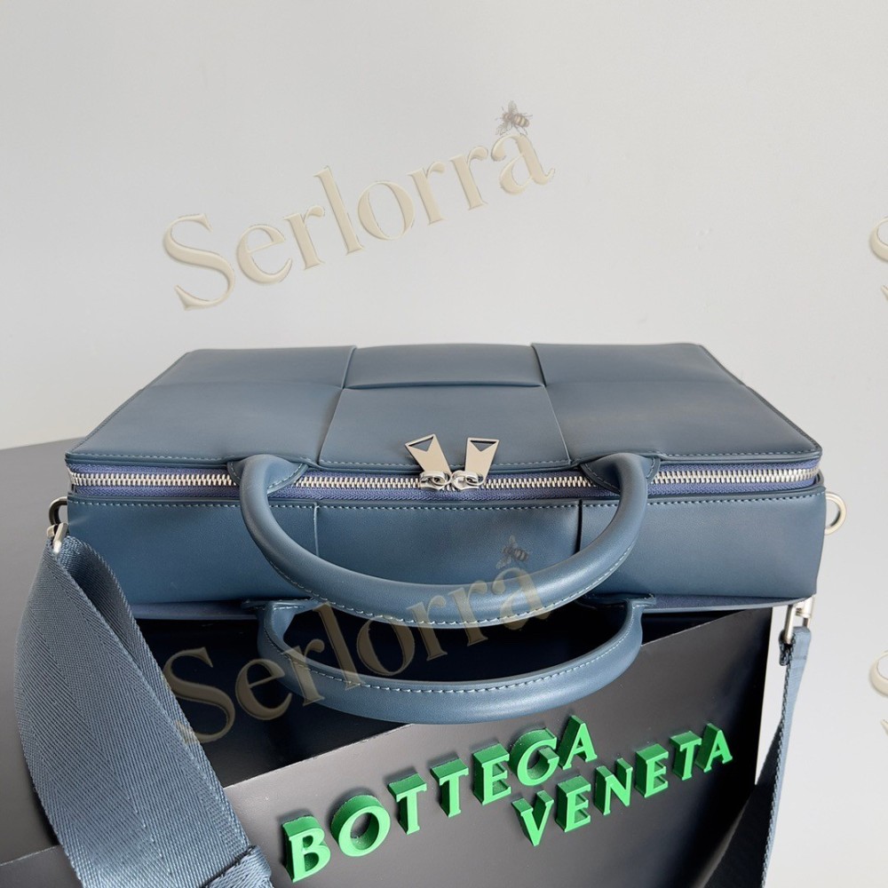 BOTTEGA VENETA ARCO BRIEFCASE
