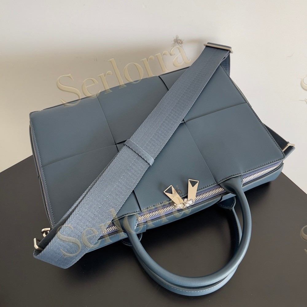 BOTTEGA VENETA ARCO BRIEFCASE