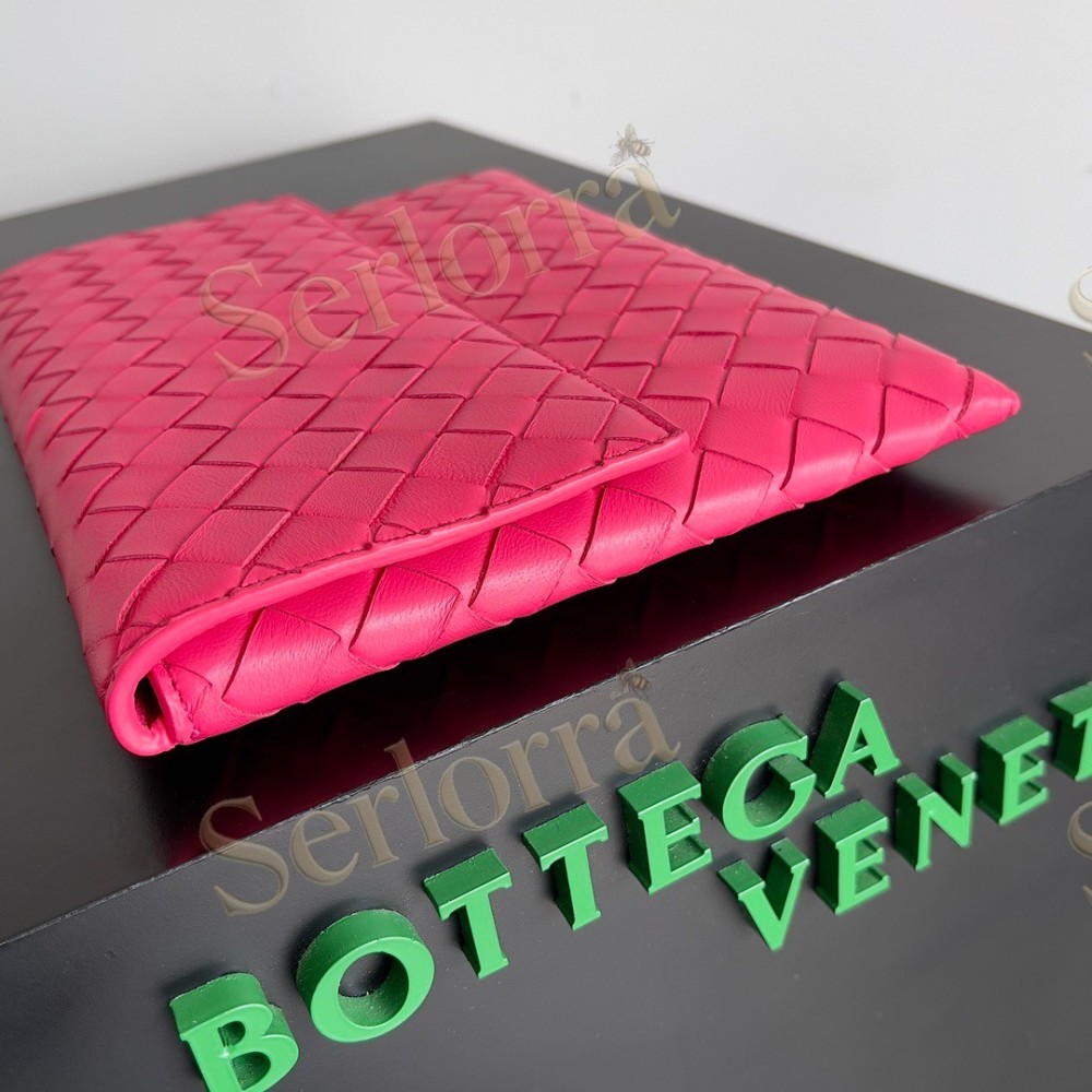BOTTEGA VENETA CLUTCHES