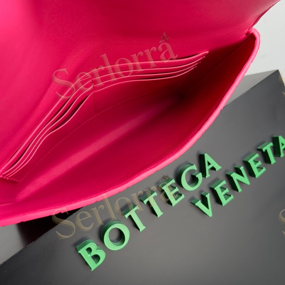 BOTTEGA VENETA CLUTCHES