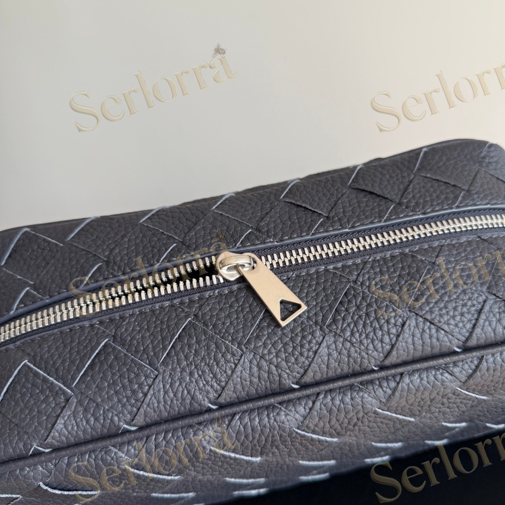 BOTTEGA VENETA INTRECCIATO TRAVEL POUCH