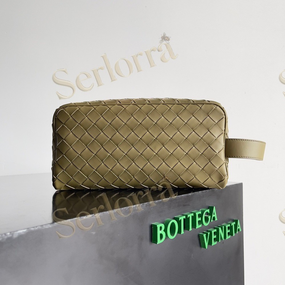 BOTTEGA VENETA INTRECCIATO TRAVEL POUCH