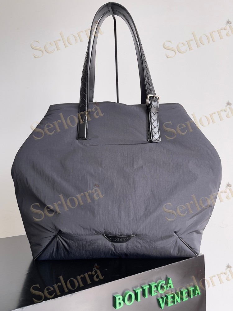 BOTTEGA VENETA CROSSROAD BUCKLE TOTE