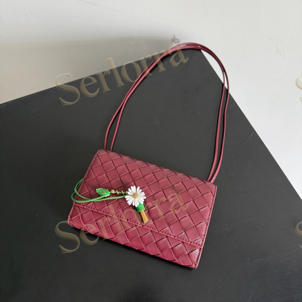 BOTTEGA VENETA ANDIAMO POUCH ON STRAP