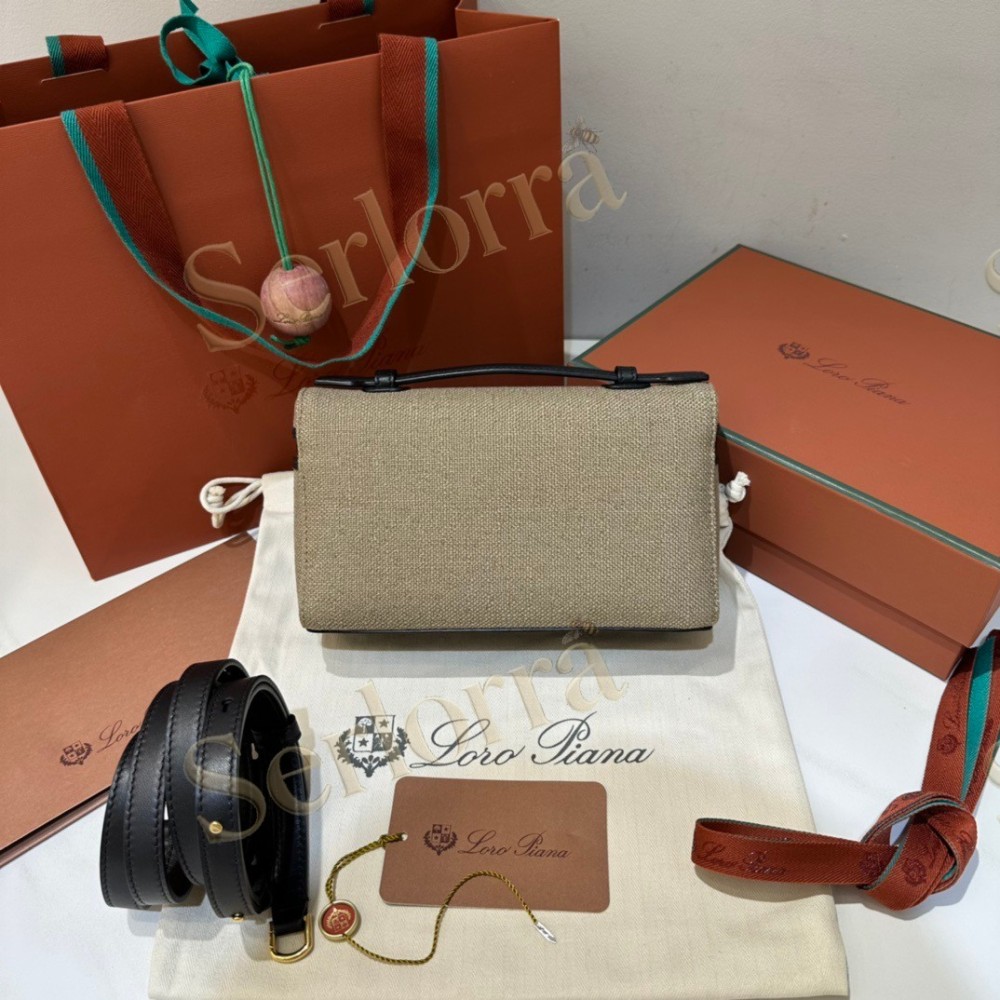 LORO PIANA EXTRA POCKET L19 CROCODILE LEATHER