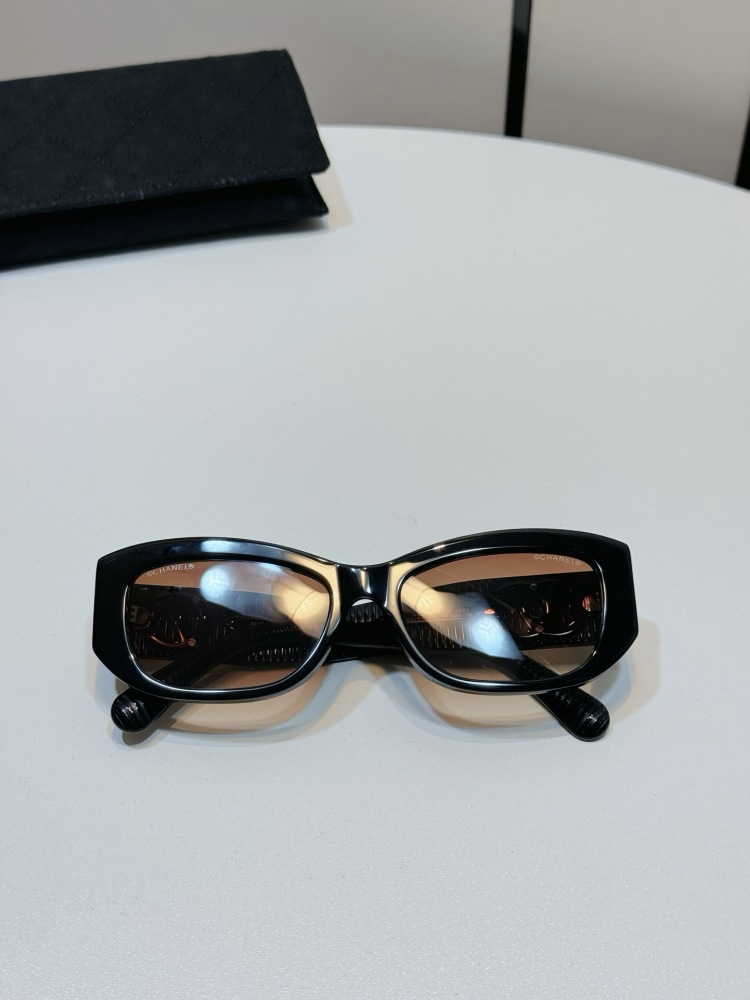 CHANEL SUNGLASSES