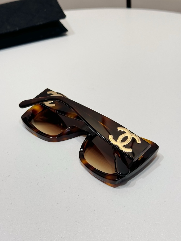 CHANEL SUNGLASSES