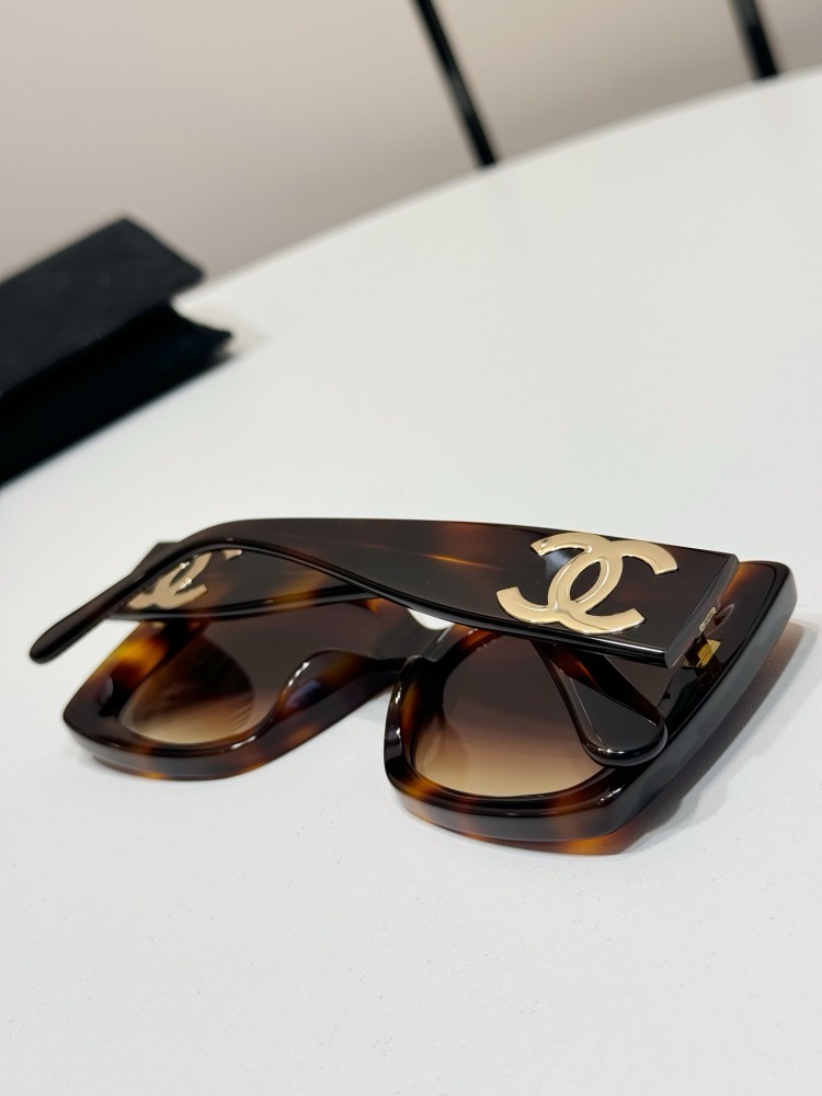 CHANEL SUNGLASSES