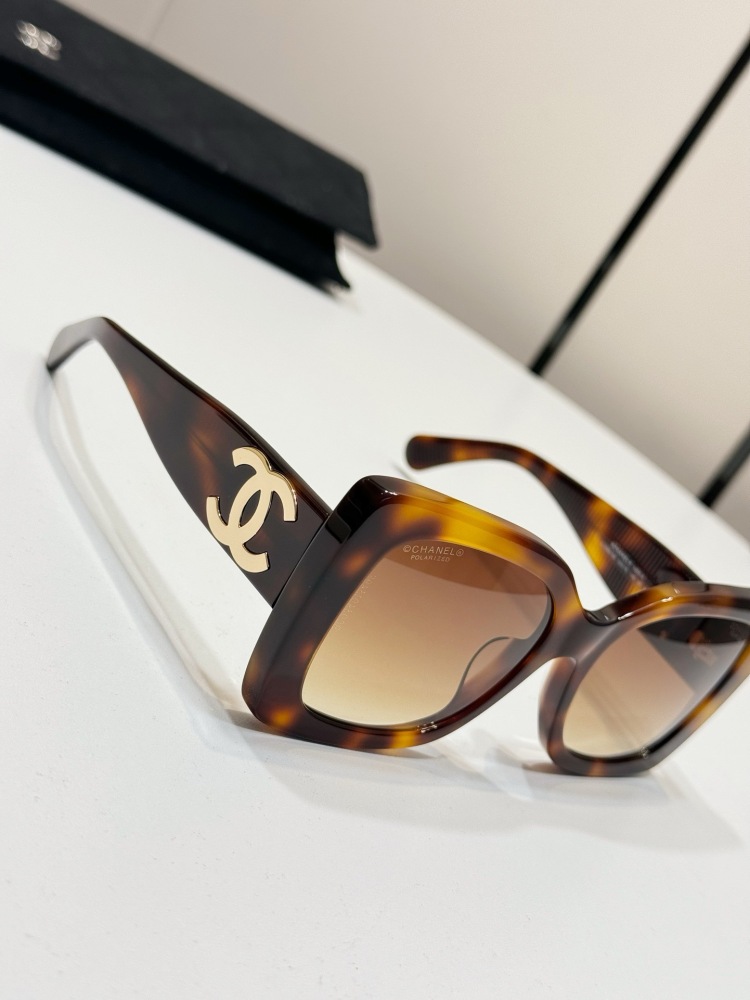 CHANEL SUNGLASSES