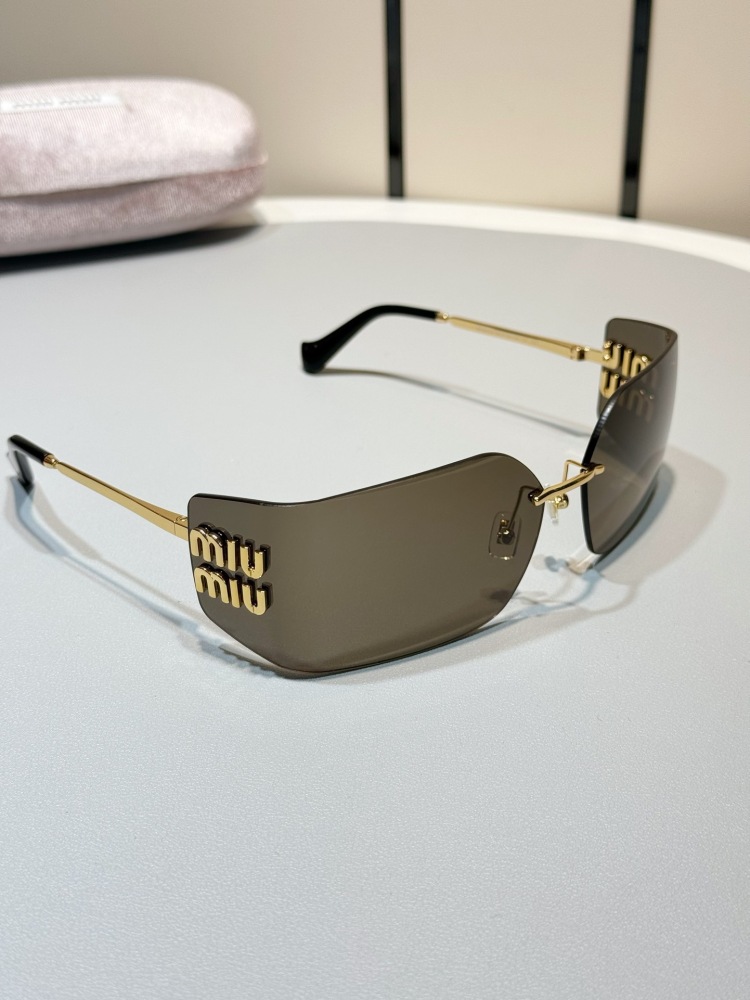 MIUMIU SUNGLASSES