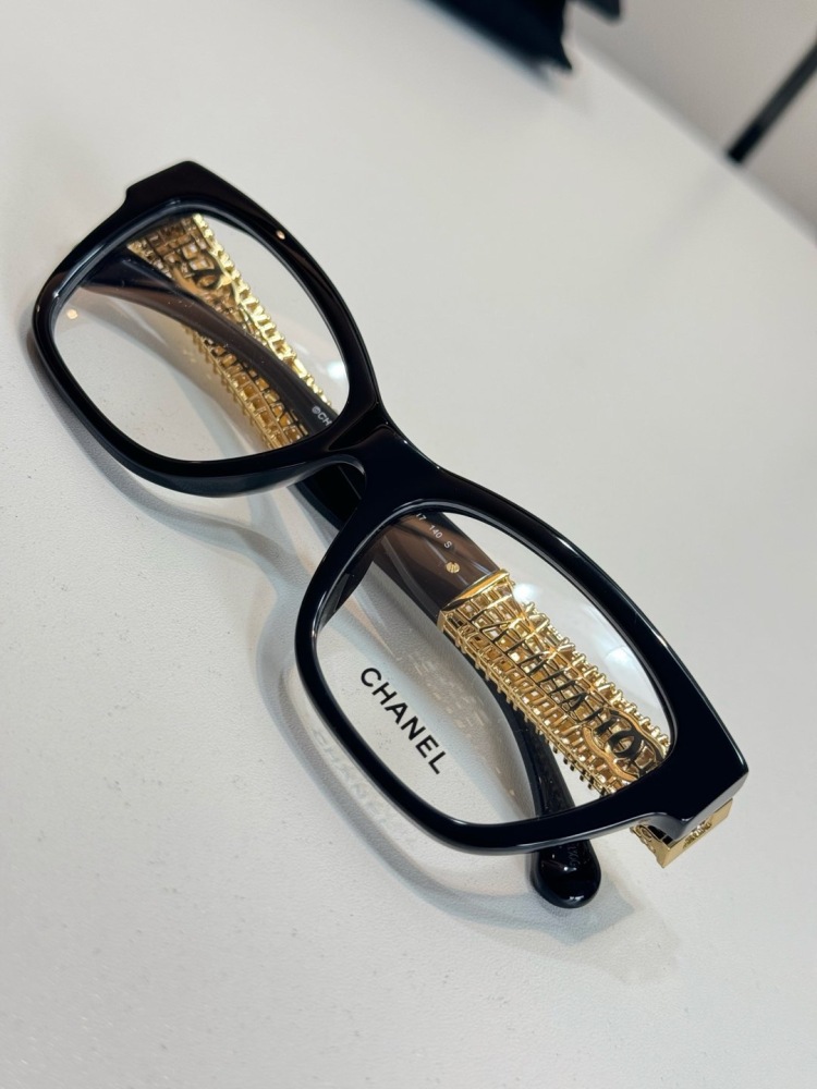 CHANEL GLASSES