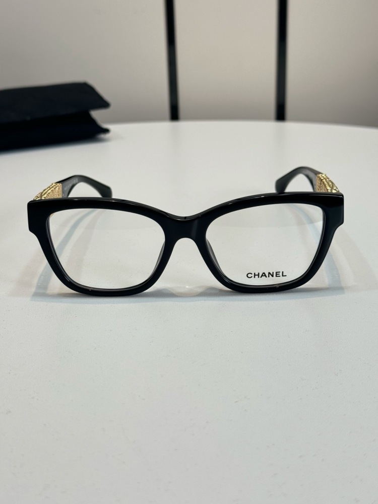 CHANEL GLASSES
