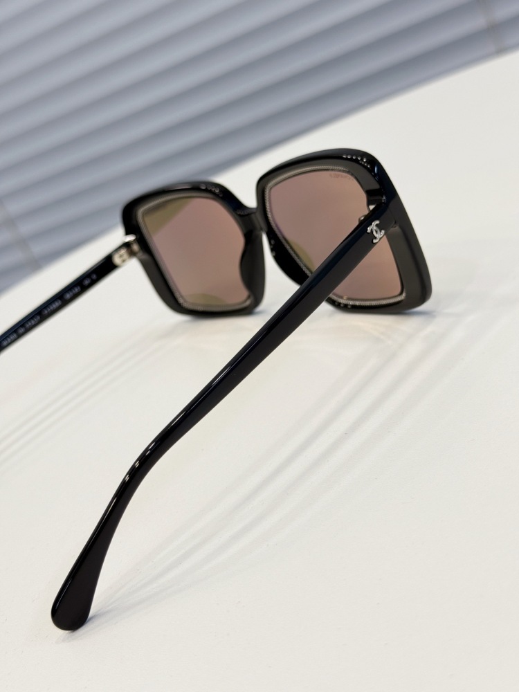 CHANEL SUNGLASSES