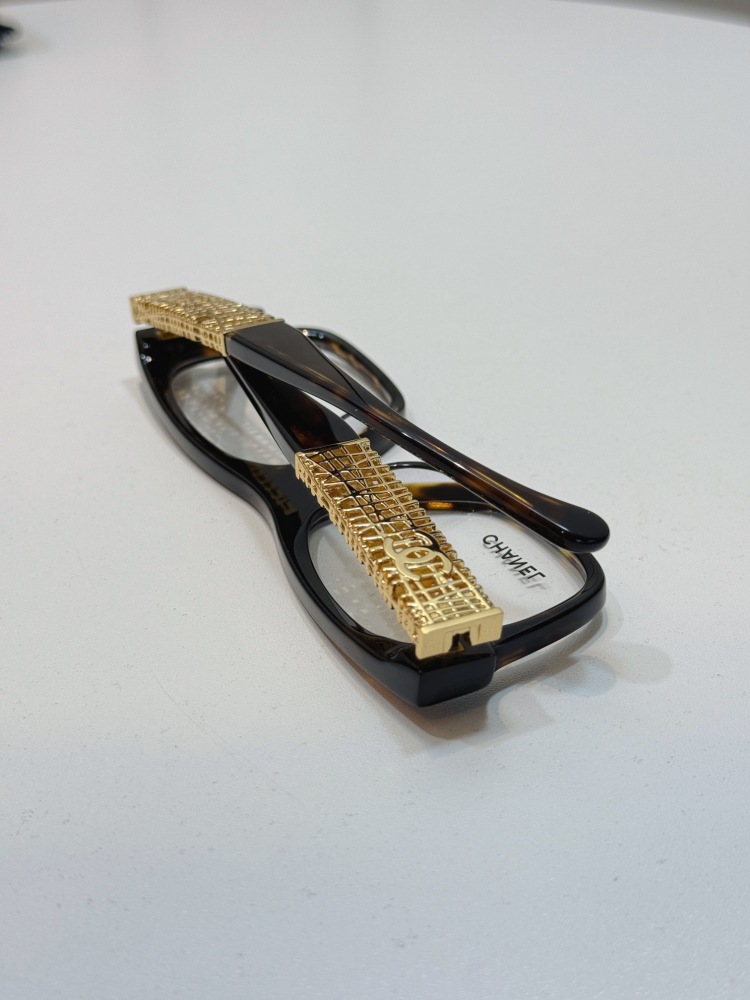 CHANEL GLASSES