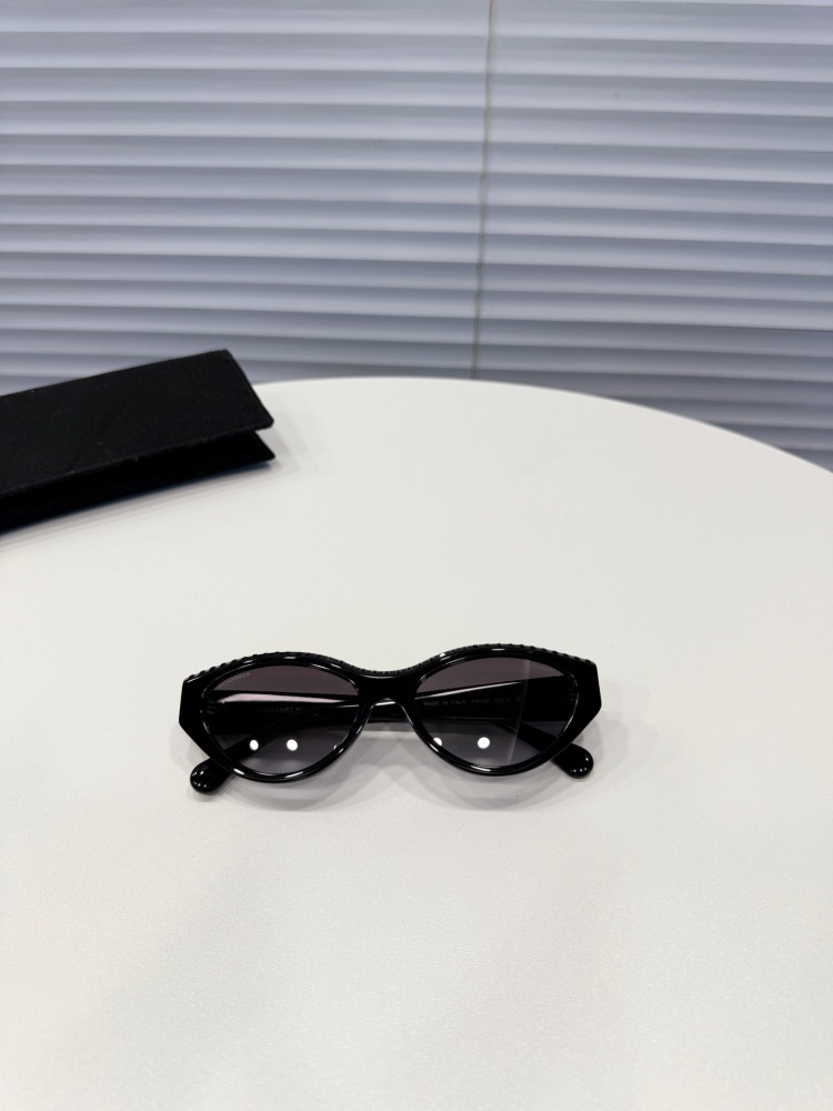 CHANEL SUNGLASSES