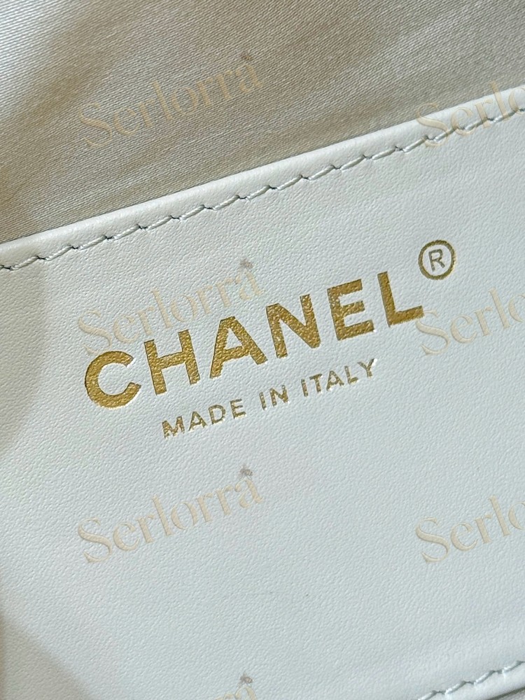 CHANEL MASTER 25 MINI HAAS GRAINED CALFSKIN HANDBAG