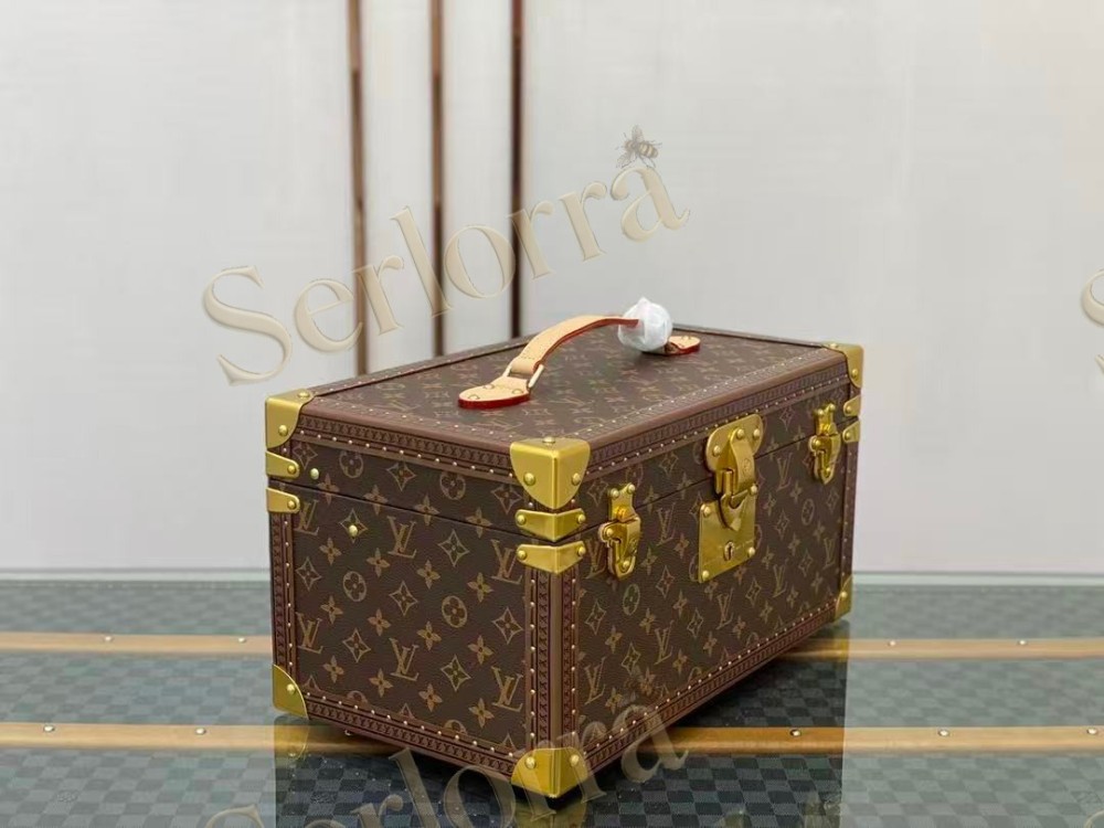 LOUIS VUITTON MONOGRAM BOITE BOUTEILLES TRAIN CASE