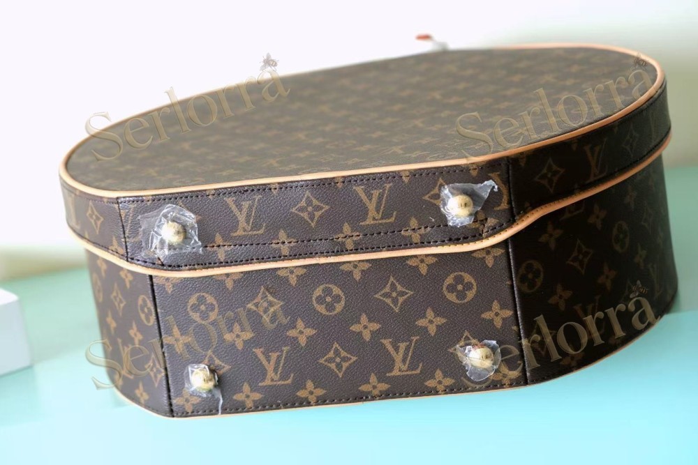 LOUIS VUITTON BOÎTE À CHAPEAUX 50