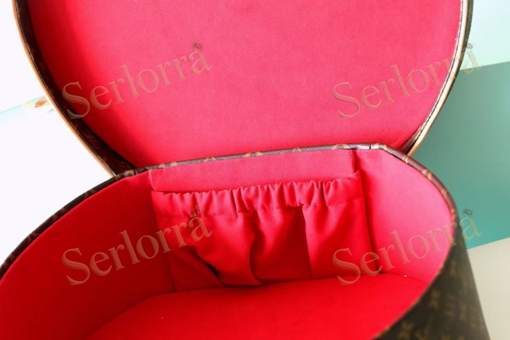 LOUIS VUITTON BOÎTE À CHAPEAUX 50