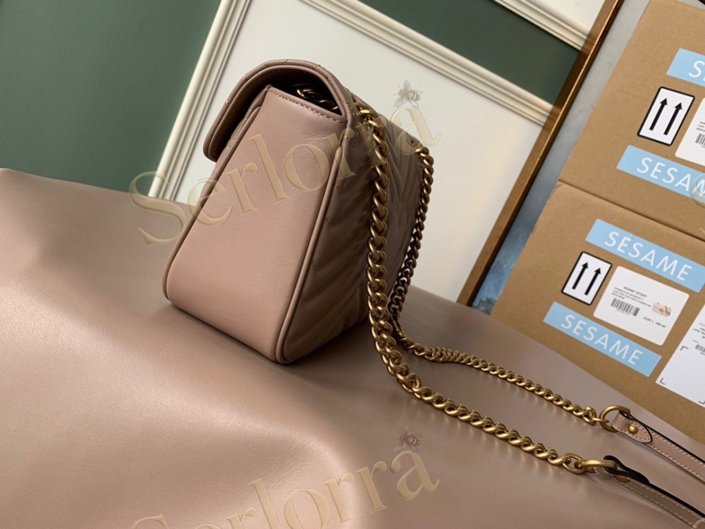 GUCCI GG MARMONT SMALL SHOULDER BAG