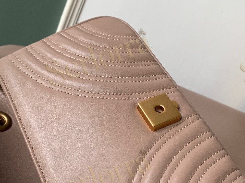 GUCCI GG MARMONT SMALL SHOULDER BAG