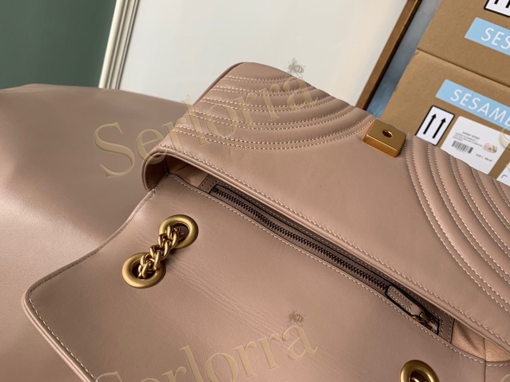GUCCI GG MARMONT SMALL SHOULDER BAG