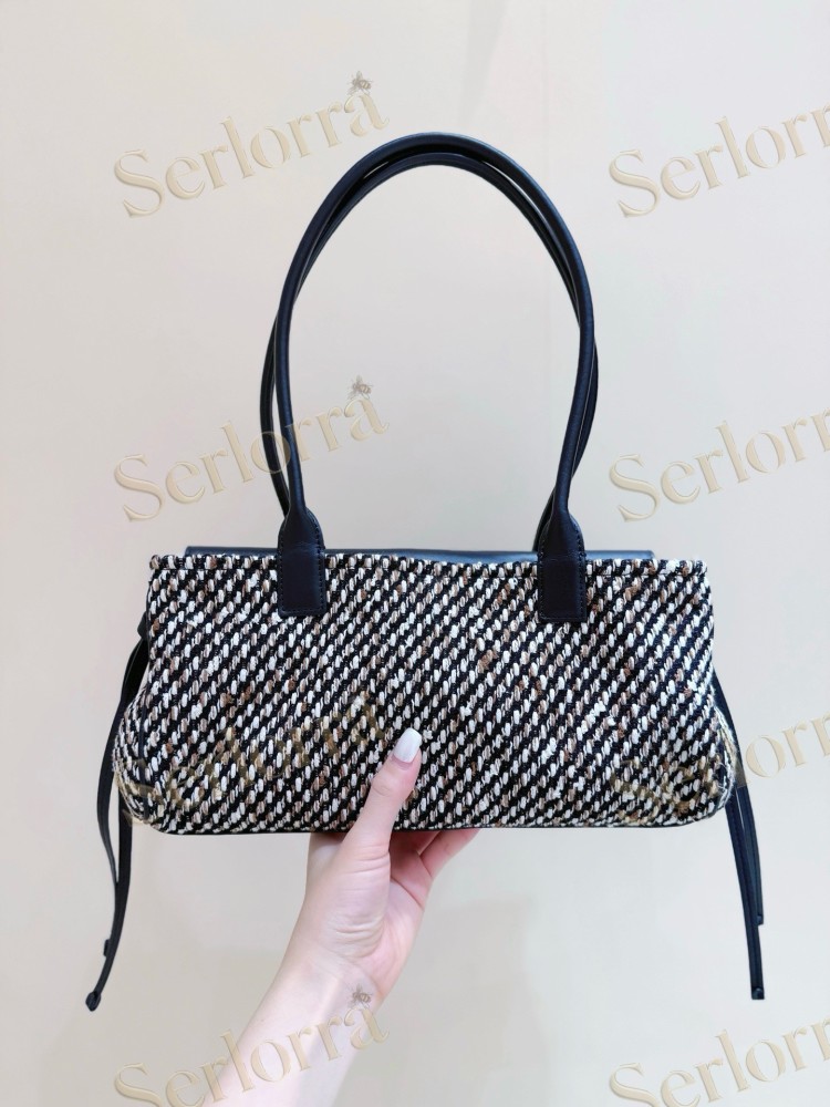 CHANEL MASTER TWEED LEATHER SHOULDER BAG