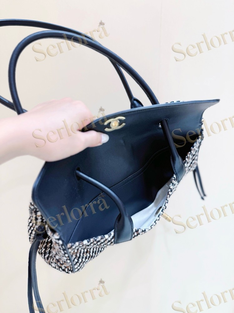 CHANEL MASTER TWEED LEATHER SHOULDER BAG