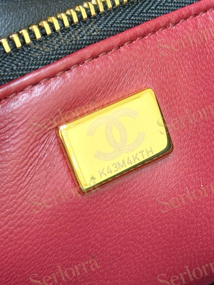 CHANEL MASTER BLACK HAAS LEATHER SHOULDER BAG