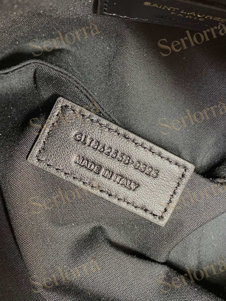 SAINT LAURENT HOBO CHAIN SHOULDER BAG