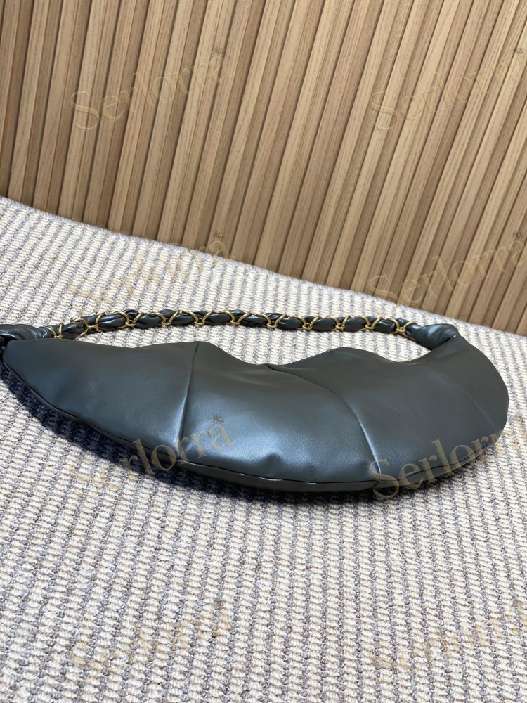 SAINT LAURENT HOBO CHAIN SHOULDER BAG