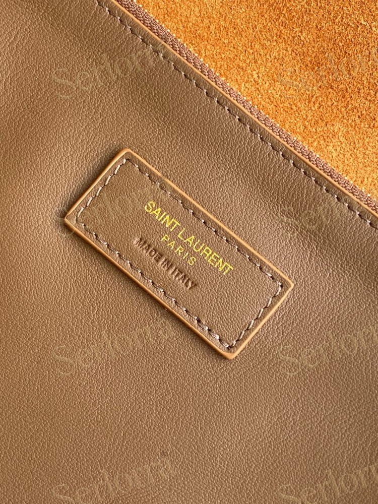 SAINT LAURENT LE 5 À 7 HOBO MEDIUM