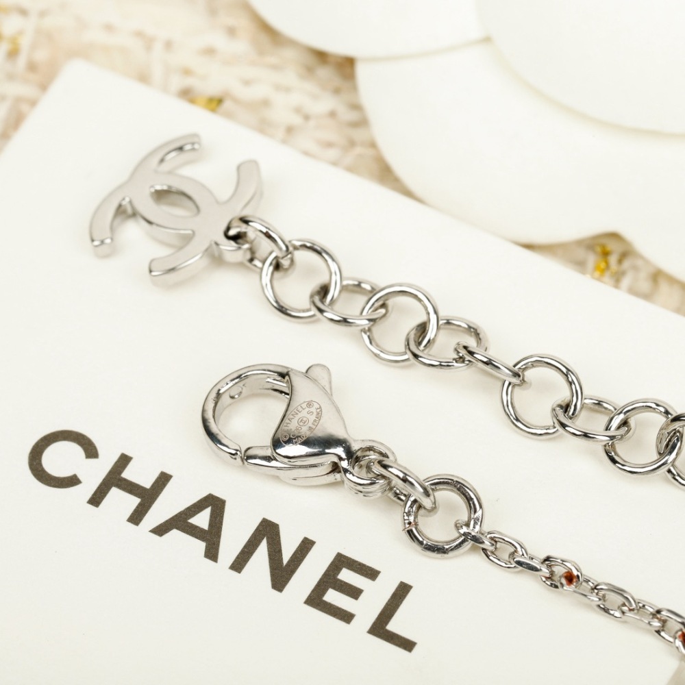 CHANEL CC DIAMOND YELLOW DUCK NECKLACE