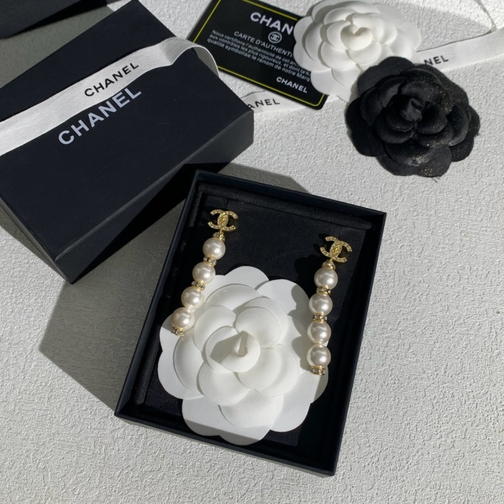 CHANEL CC CRYSTAL LONG PEARL DROP EARRINGS