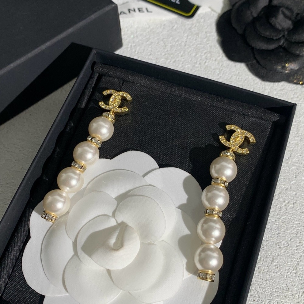 CHANEL CC CRYSTAL LONG PEARL DROP EARRINGS