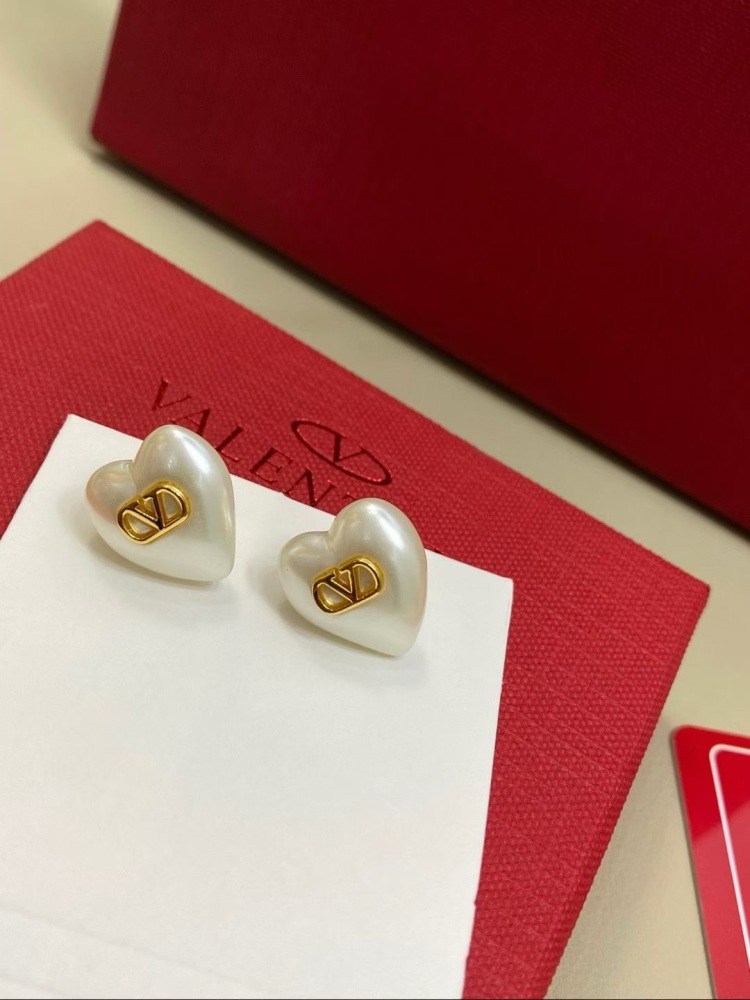 VALENTINO VLOGO PEARL HEART EARRINGS