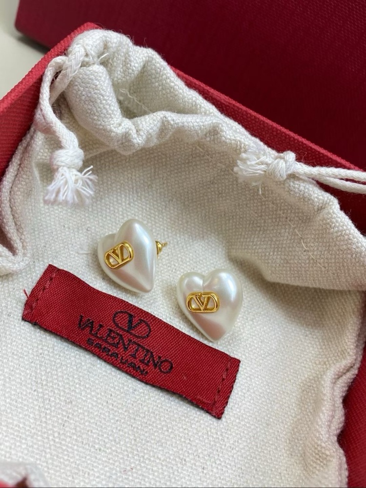 VALENTINO VLOGO PEARL HEART EARRINGS