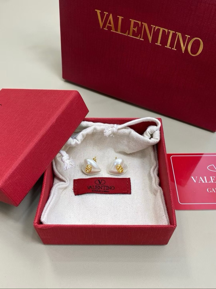 VALENTINO VLOGO PEARL HEART EARRINGS